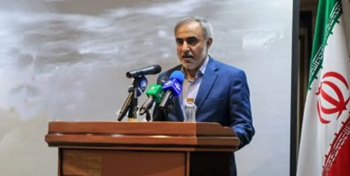 پیشنهاد فرمانده بسیج ادارات: مردم ۵۰ متر از پشت بام خود را برای تولید برق در اختیار وزارت نیرو قرار دهند / هرماه ۲۰ برابر یارانه به هریک از اعضای ساختمان داده می‌شود