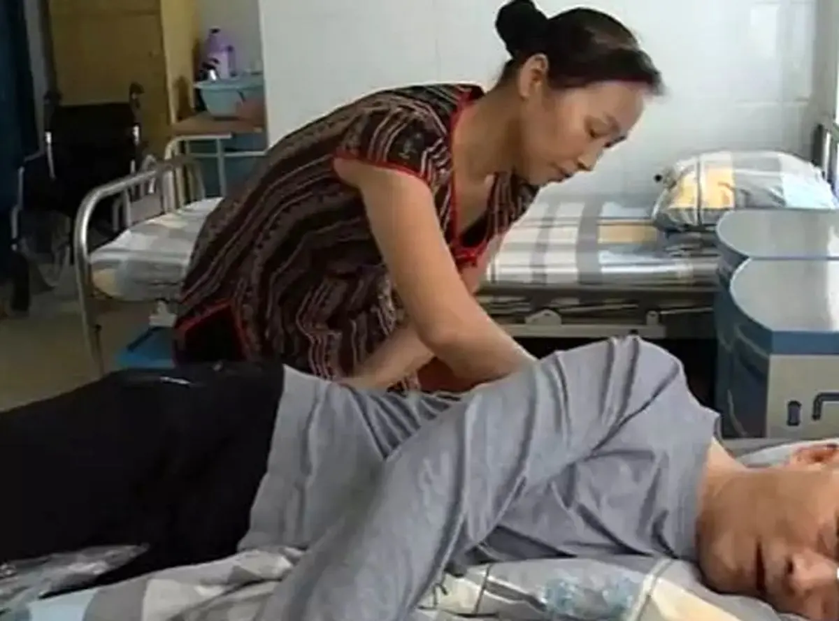 بیدار شدن معجزه آسای یک مرد از کما پس از ۵ سال با جمله: "همسرم دوستت دارم!"