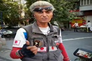 ‏گفت‌وگو با یک «پیک موتوری ژاپنی» در تهران و ماجراهای زندگی‌اش