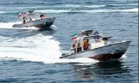 شناور حامل 150 هزار لیتر سوخت قاچاق در آب‌های میناب توقیف شد