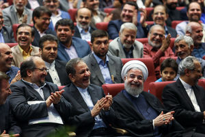ویدئوکلیپ طنز / شوخی تتلو با کابینه روحانی؛ نه می تونید که تورم رو مهارش کنید، نه...