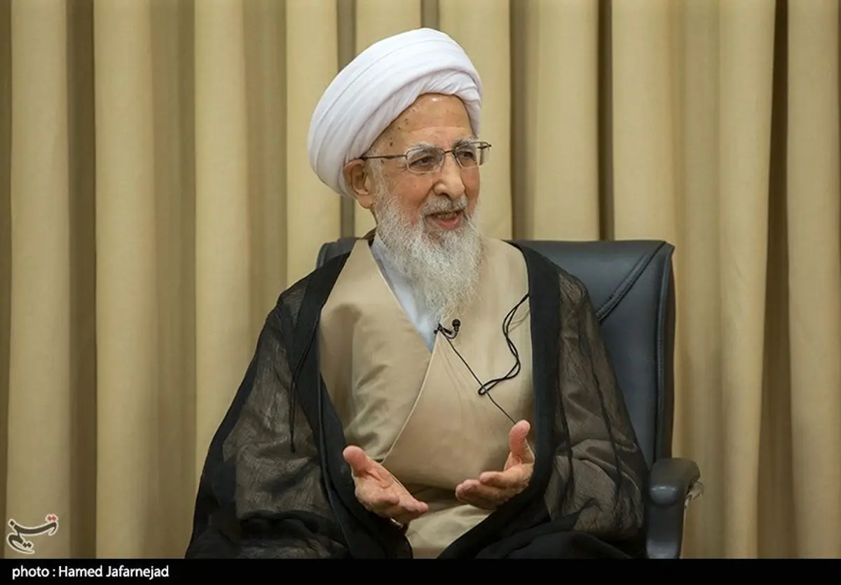 انتقاد ‌آیت‌الله جوادی‌آملی از اختلاس‌ها و احتکارها / هیچ فرقی بین ترامپ و یزید نیست