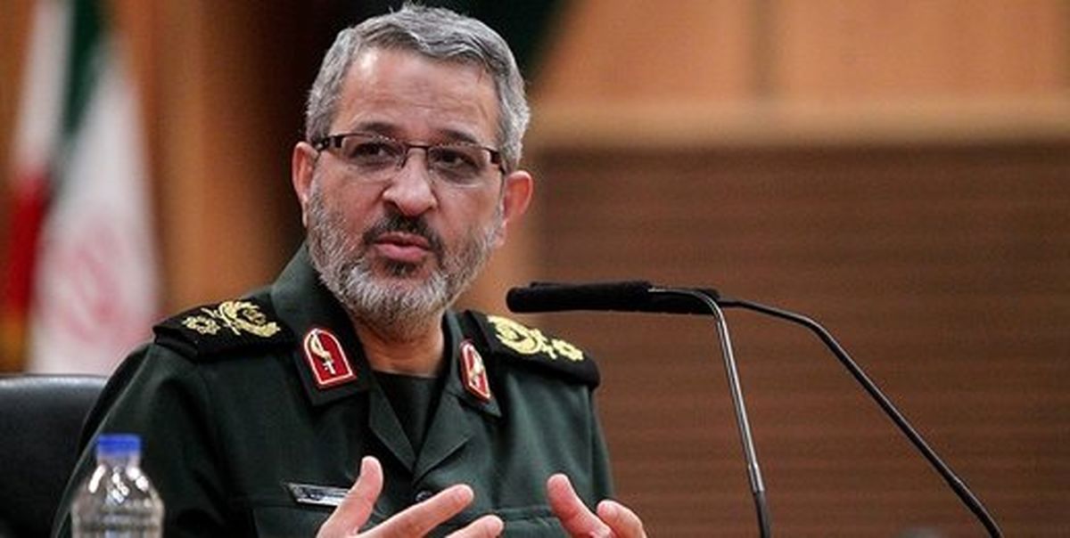 انتقاد مشاور عالی فرمانده کل سپاه از سفر ظریف به فرانسه