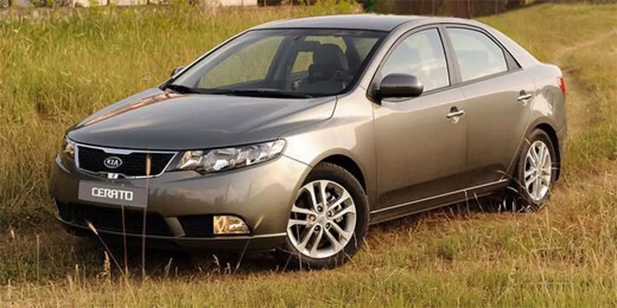 آغاز ریزش قیمت‌ها در بازار خودرو / ۲۰۶ تیپ ۵ به ۹۶میلیون تومان رسید