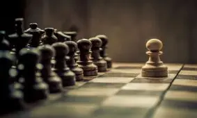 مرگ مردی که شطرنج زندگی‌اش را نجات داد / غذا به ازای پیروزی در هر بازی!