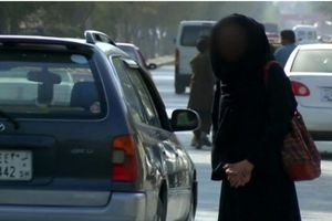 نقشه عجیب 2 دختر زیباروی عرب برای راننده ماشین شاسی بلند