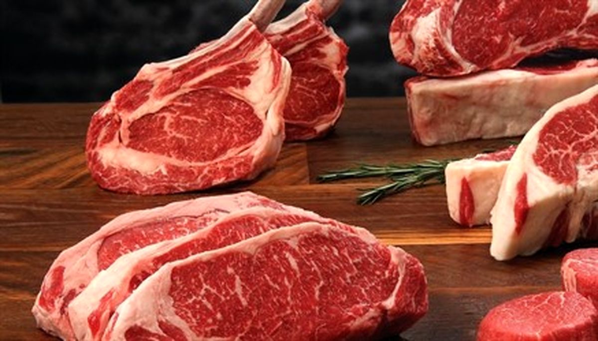 گوشبری دلالها در بازار گوشت