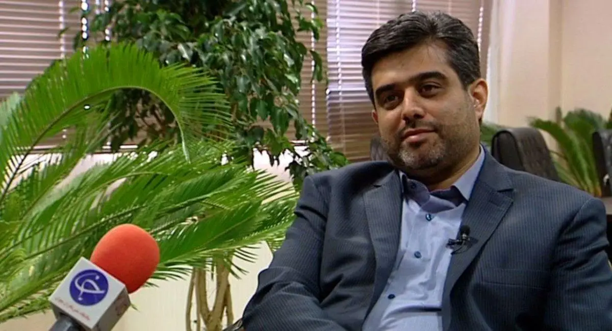 پاسخ مدیر دفتر موسیقی ارشاد به ماجرای جنجالی مهدی یراحی و اجرای قطعه «پاره سنگ»/ چرا خواننده پاپ ممنوع‌الکار نشد؟