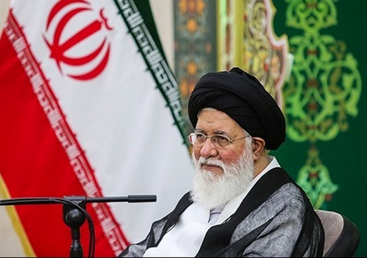 آیتالله علمالهدی: دشمنان هیچ منفعتی توسط نیروهای اقتصادی و نظامی خود کسب نمیکنند