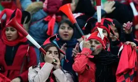 تلاش برای ورود زنان به ورزشگاه آزادی با بلیت فروشی