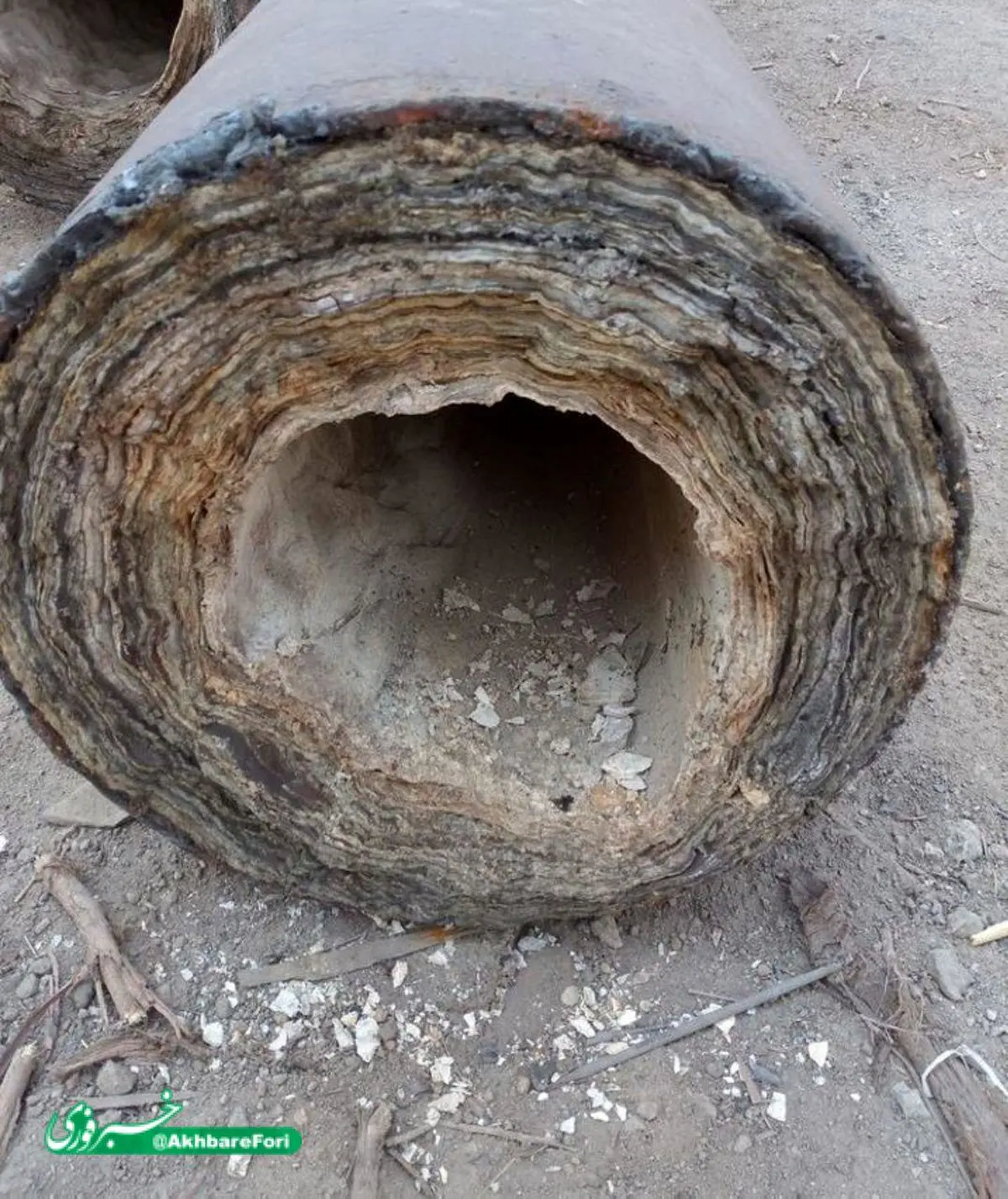 لوله‌های رسوب گرفته آب آشامیدنی در زابل+ عکس