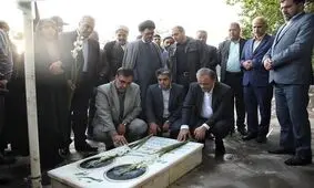 استاندار خراسان رضوی به مقام شهدا ادای احترام کرد