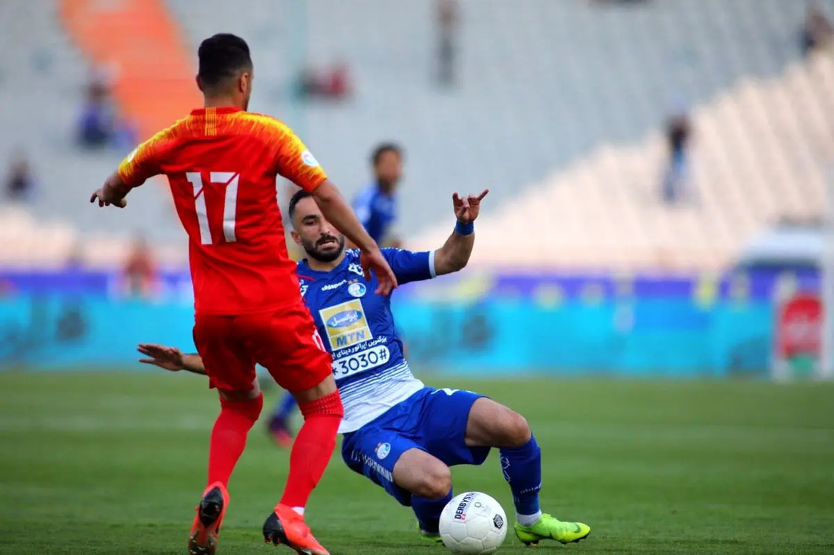 تساوی بدون گل استقلال و فولاد در نیمه نخست