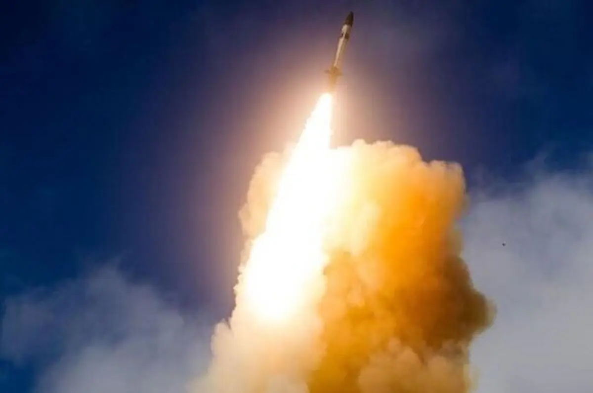 انصارالله به فرودگاه أبها عربستان موشک کروز شلیک کرد