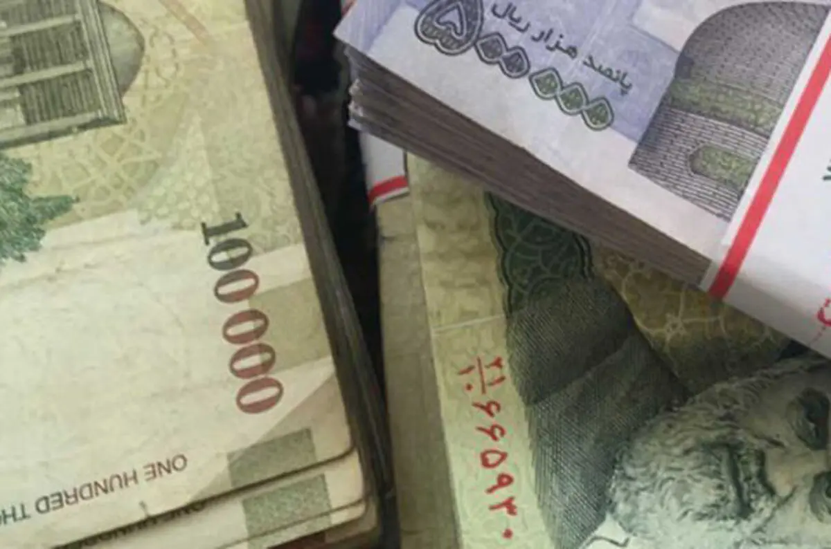 نقدینگی به مرز ۲۰۰۰ میلیارد تومان رسید