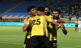 سپاهان صدرنشین باقی ماند