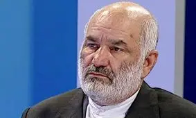 دلیل دستگیر نشدن کشمیری بعد از انفجار دفتر نخست وزیری از زبان حسن کامران/قیافه‌هایی با ریش و تسبیح غلط انداز بودند