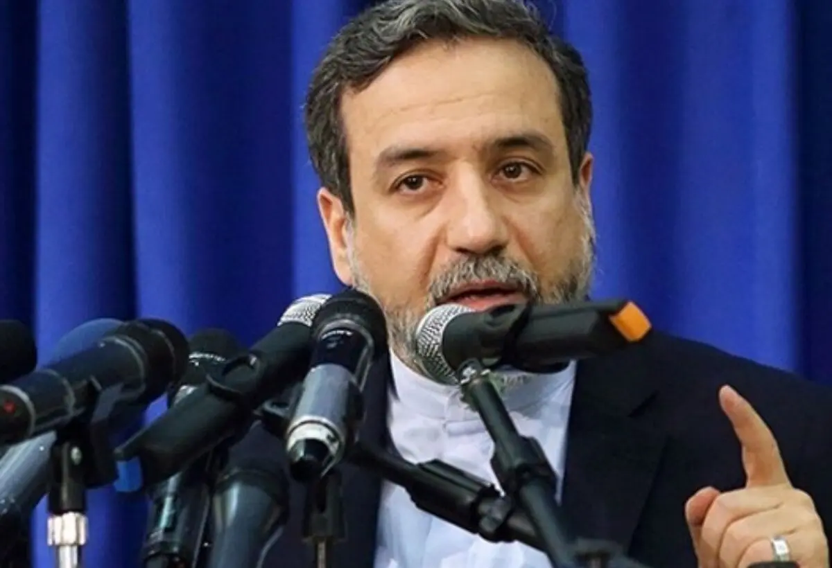 عراقچی: انعطاف ترامپ در مذاکرات با مکرون در زمینه صدور مجوز برای فروش نفت ایران