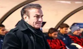 تماس یک تیم لیگ برتری با فرهاد کاظمی