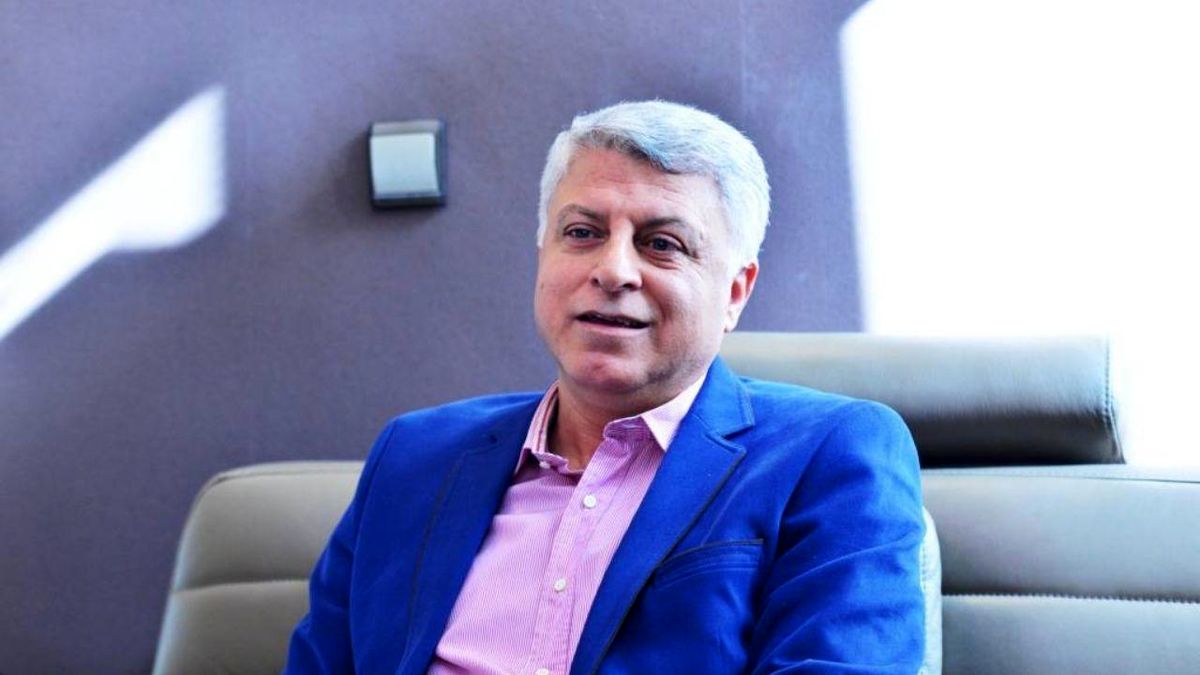عصبانیترین مردم دنیا را داریم/حضور خانوادهها در ورزشگاهها آثار فرهنگی مثبت دارد/ کمتر شاهد نظرات مترقیانه مبتنی بر عنصر زمان و مکان هستیم