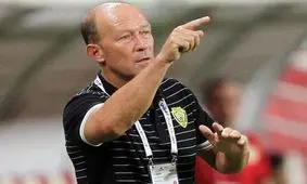 ویدئو| حضور کالدرون سرمربی پرسپولیس در مراسم عزاداری حسینی