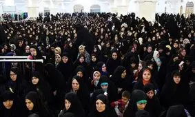 کتک خوردن یک زن وقتی به آرایش دختری در مراسم عزاداری تذکر داد!