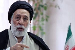 هادی خامنه‌ای: طرح حرفهای بی‌حساب بر منبرها موجب تمسخر ارزش‌ها شده/ امروز کسی جوابگوی مال اندوزی‌ها نیست