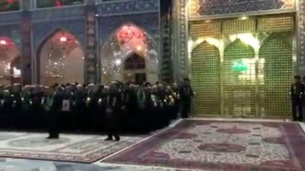 فیلم/ برگزاری آیین سنتی خطبهخوانی شب عاشورا در حرم مطهر رضوی