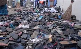تصویری تلخ از حادثه کربلا/ ‏کفش‌های به جامانده از سانحه دیدگان حادثه عاشورا