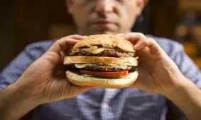 غذای چرب چه بلایی بر سر "مغز" می‌آورد؟