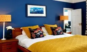 ۱۱ ایده کاربردی برای دکوراسیون اتاق خواب‌های کوچک