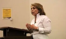 تحلیل شیرین هانتر از اخراج بولتون: پمپئو می‌خواهد رئیس‌جمهور شود