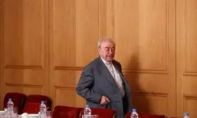 عسگراولادی به دلیل عارضه مغزی در بخش مراقبت های ویژه بستری شد