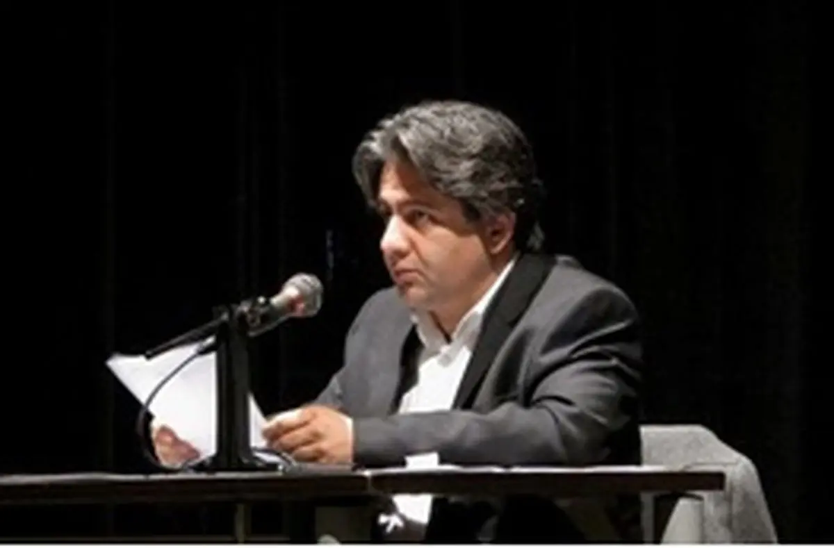 بزرگداشت افشین یداللهی در نمایشگاه کتاب پاریس