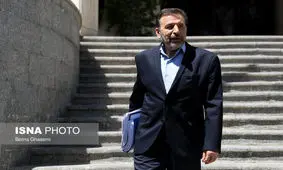 واعظی: در تایید حضور خانم‌ها در ورزشگاه‌ها سخن گفتم