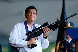 درخواست رئیس‌جمهور فیلیپین: به مسئولان فاسد شلیک کنید