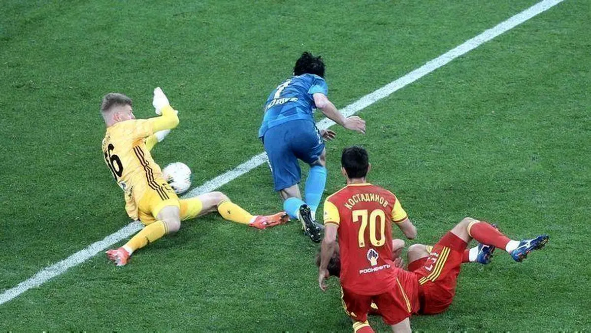 حمایت همه جانبه ستاره‌های زنیت از سردار