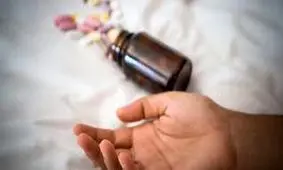 در فضای مجازی از خودکشی قبح‌زدایی نکنیم / خودکشی قهرمانانه نیست