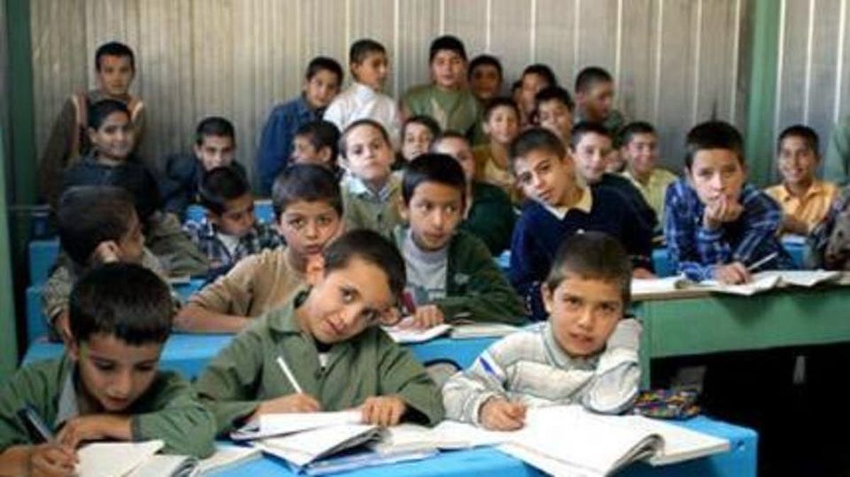 لزوم توجه به "زبان آموزش" در جمعیت ۴۸ درصدی دانشآموزان دوزبانه