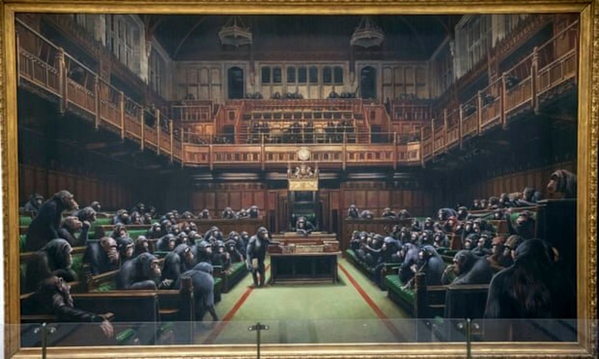 نمایش اعضای پارلمان بریتانیا به شکل شامپانزه!