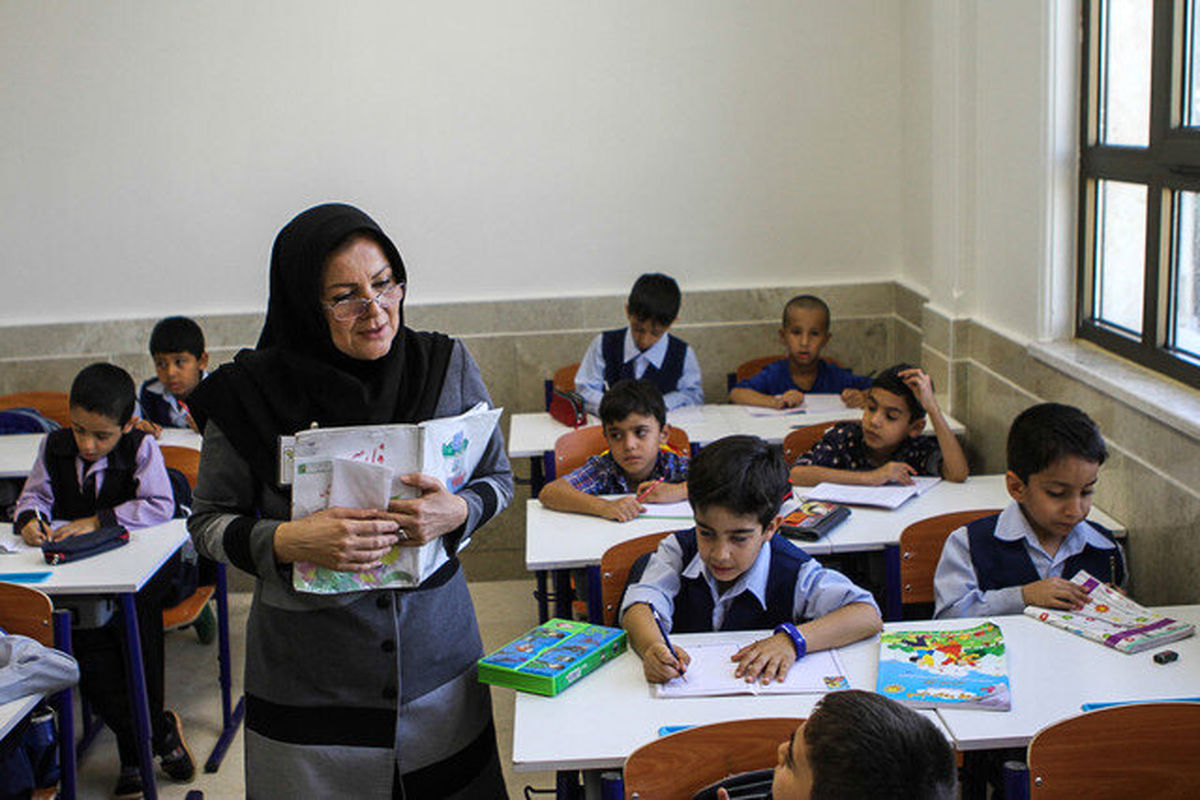 تهران با کمبود معلم چه می‌کند؟
