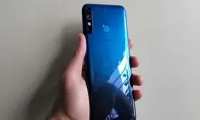 گوشی سه دوربینه ارزان با باتری قدرتمند