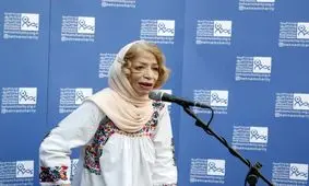 روی سنگ قبرم فقط بنویسید ایران!