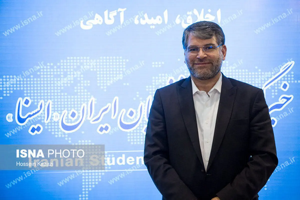 ساداتی‌نژاد: ساماندهی معلمان خرید خدمت مورد توجه باشد