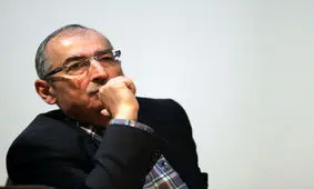 زیباکلام: عملکرد عارف شبیه اصولگرایان شده؛ هیچ نمره قابل قبولی نمی‌گیرد / فارغ از ضعف، ضعف و ضعف هیچ نکته مثبتی را در شورای عالی اصلاح‌طلبان ندیده‌ام