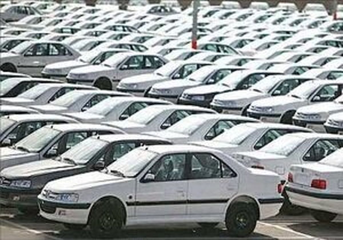 ادامه فروریختن قیمت‌ها در بازار خودرو؛ پژو ۴۰۵ به ۷۱ میلیون رسید