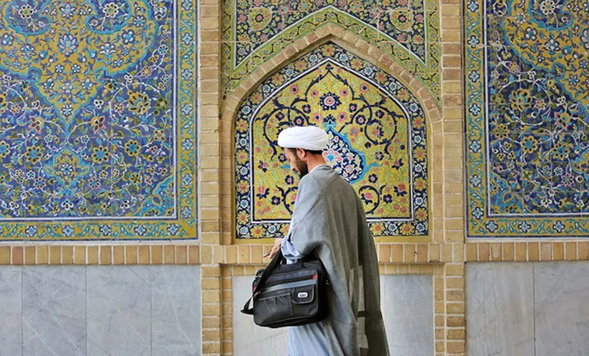 جمهوری اسلامی: مراجع تقلید به داد حوزه علمیه قم برسند