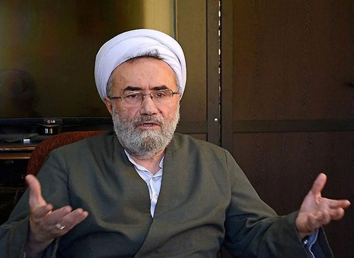 مسیح مهاجری: چه کسی گفته اهانت و منع کردن کسی از سخن گفتن، یعنی انقلابی عمل کردن؟ / می دانیم مراجع تقلید با موانعی روبرو هستند، اما به داد حوزه علمیه قم برسند