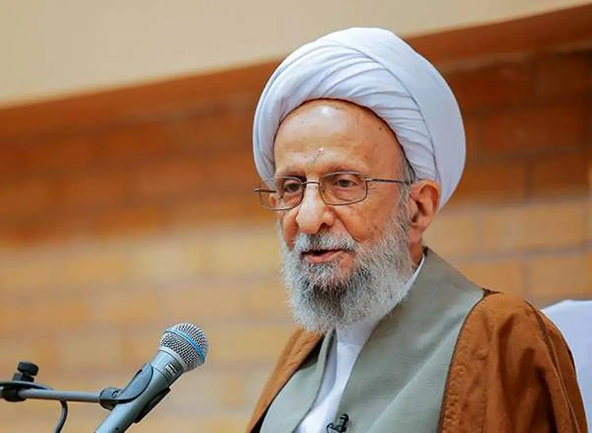 آیت‌الله مصباح یزدی: آیا دخالت دادن دین در سیاست درست بود؟