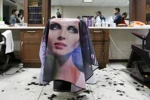 محکومیت زن آرایشگر به اتهام جراحی